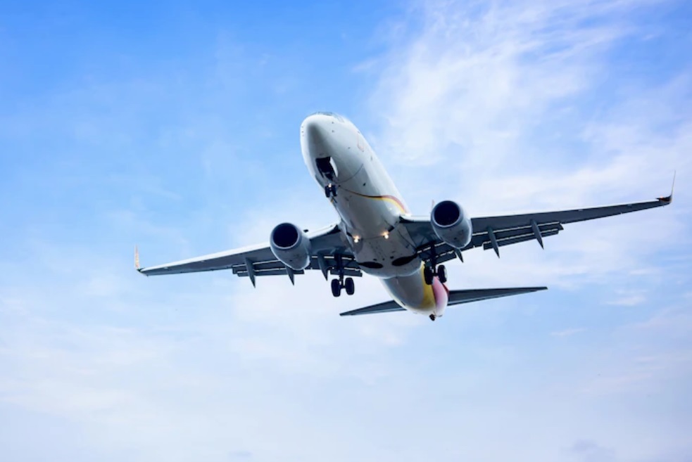 Запрет полетов в аэропорты юга страны продлен до 3 декабря