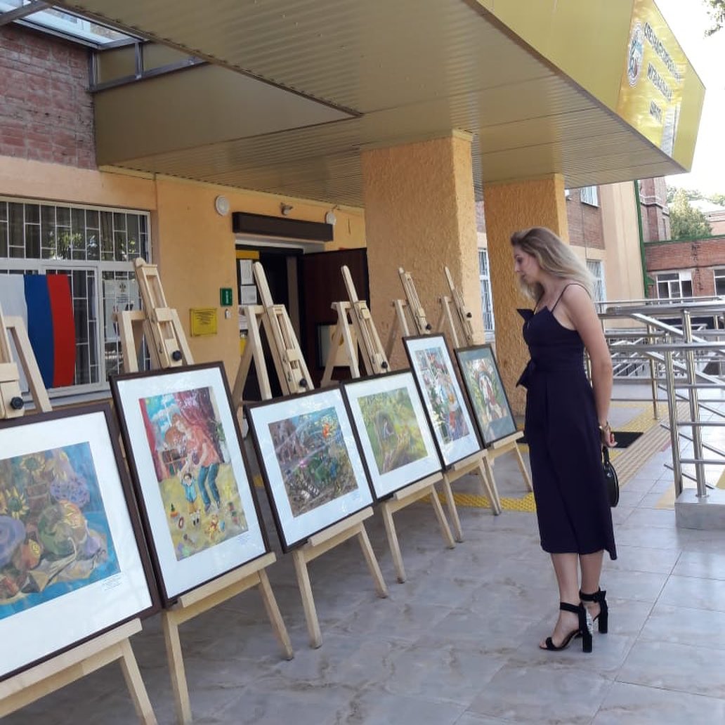 В Армавире открыта выставка картин, посвящённая Дню образования Краснодарского края