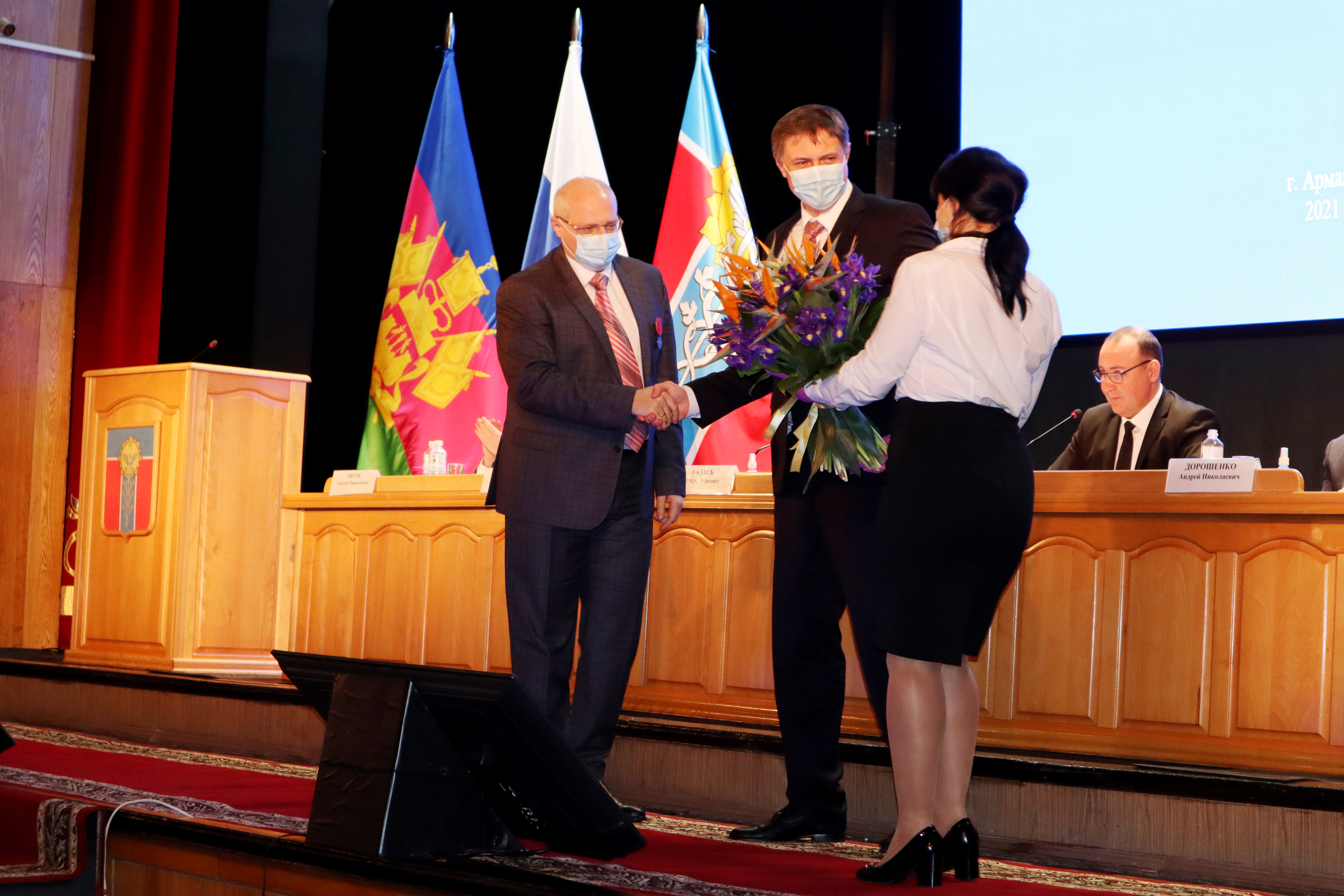 Мэра Армавира наградили медалью  «За заслуги перед Отечеством» II степени