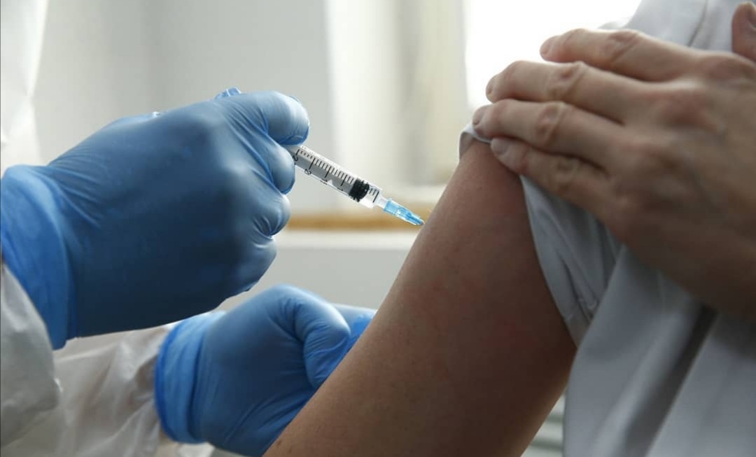 Почти 65 тысяч армавирцев уже сделали прививку от гриппа