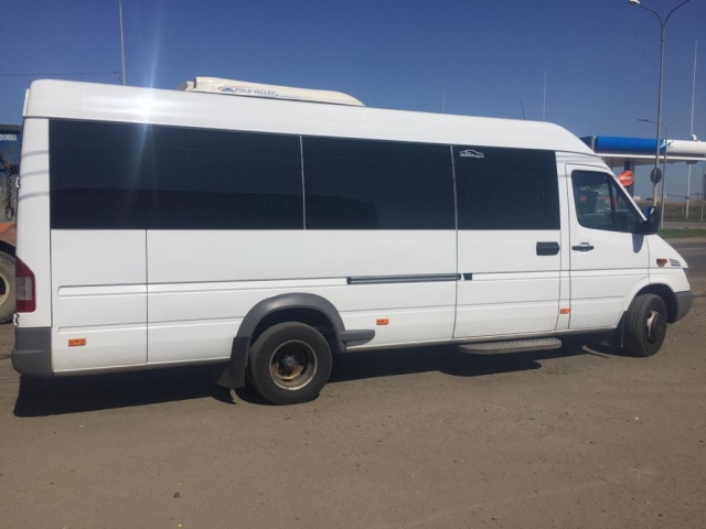 Два маршрутчика нелегально перевозили пассажиров из Армавира в Краснодар