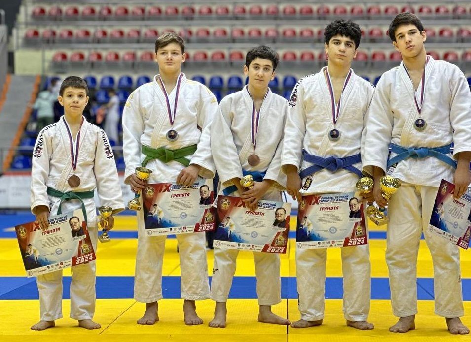 Армавирцы завоевали пять медалей на межрегиональном турнире по дзюдо