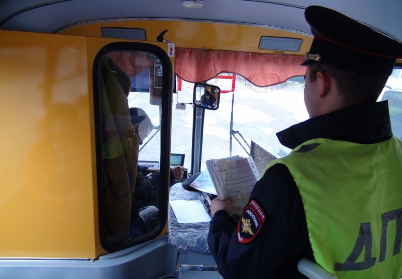 Сотрудники ГИБДД 220 раз оштрафовали водителей автобусов в Армавире