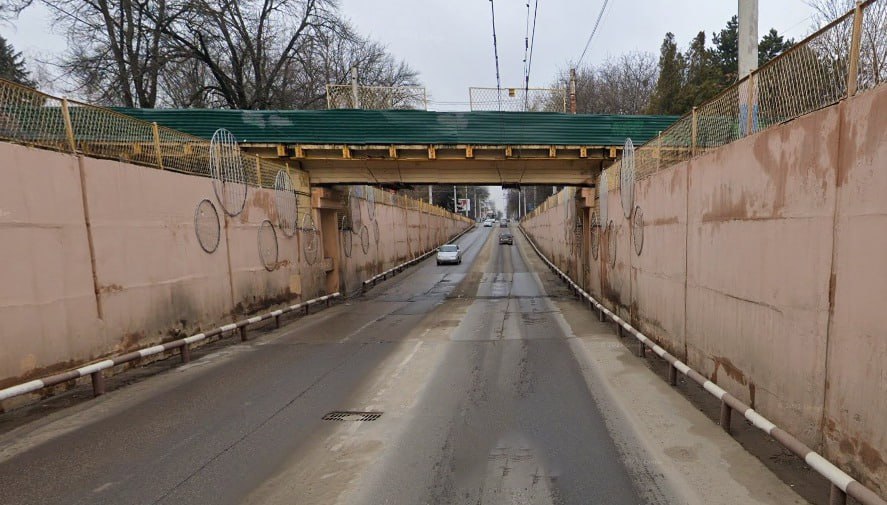 В Армавире из-за ремонта тоннеля по улице Новороссийской временно ограничена скорость машин