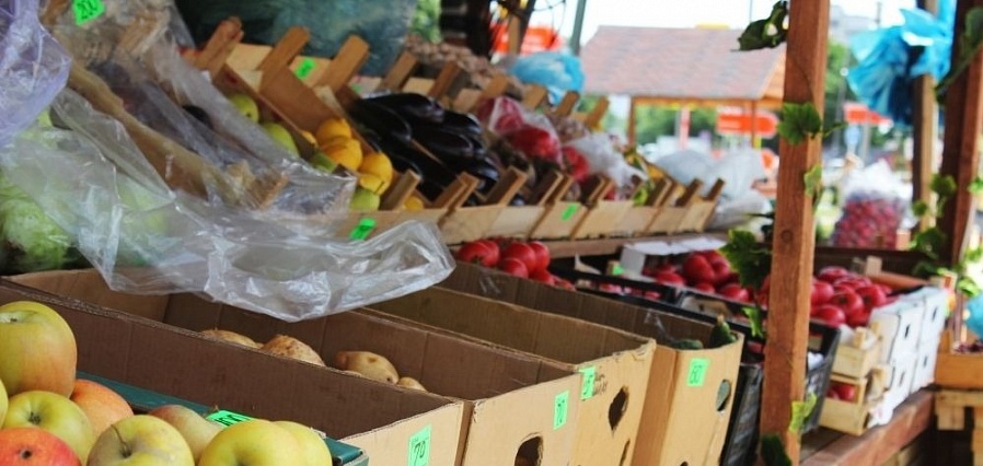 На Кубани возобновят работу продуктовые рынки и ярмарки