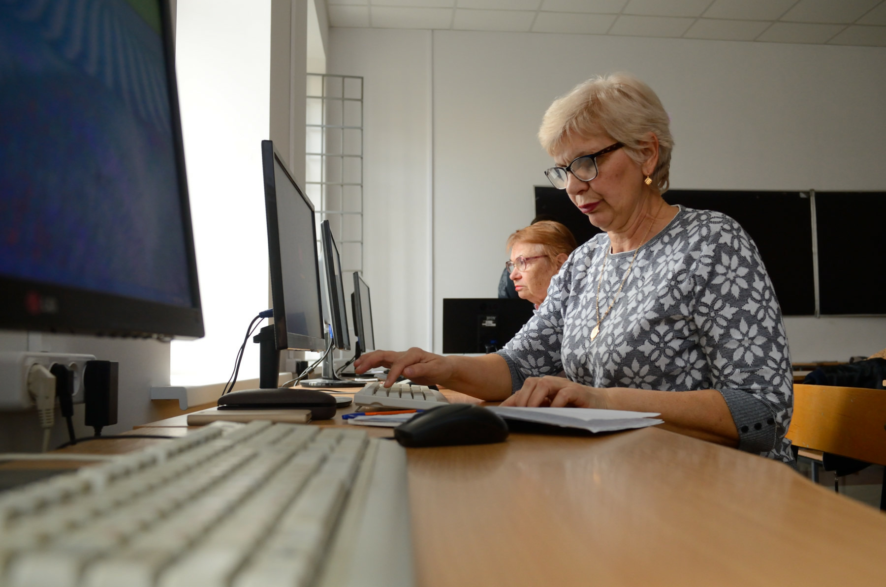 В Армавире пенсионерам предлагают обучиться компьютерной грамотности