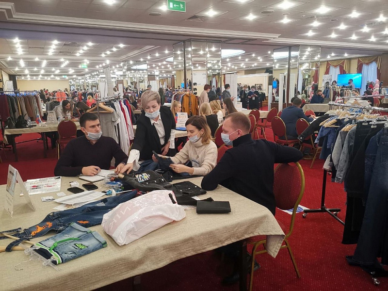 Две швейные фабрики из Армавира нашли новых клиентов на выставке в Москве
