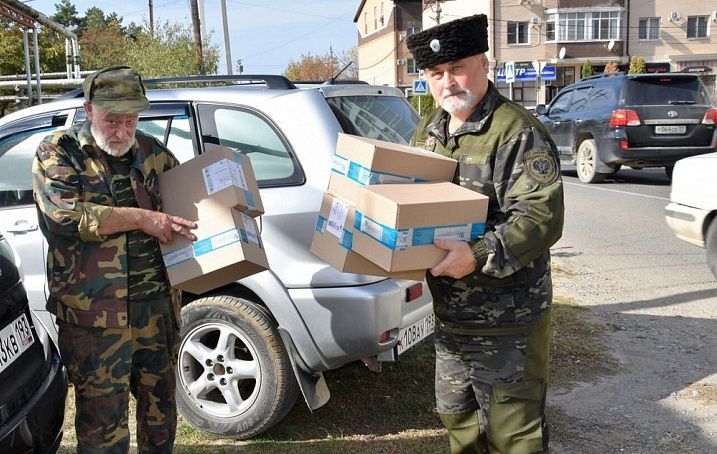 За неделю казаки и волонтеры из Армавира отправили 15 тонн гумпомощи в зону СВО