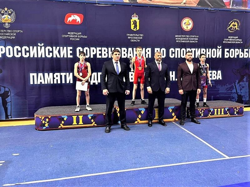 Спортсмены из Армавира завоевали две медали всероссийского турнира по греко-римской борьбе