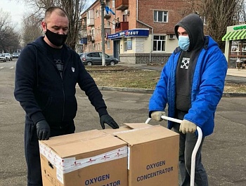 Армавирский депутат подарил оборудование Городской инфекционной больнице № 4